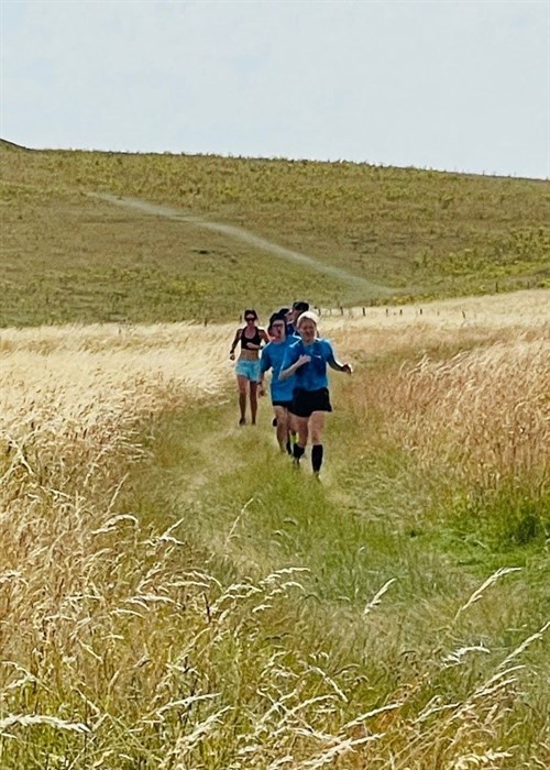 GREAT STONES WAY CHALLENGE Cameron And His Mum Running