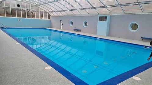 Side View Of Swimming Pool