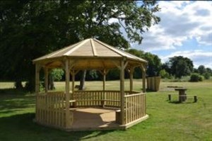 Grateley New Parkland Equipment Seating Area