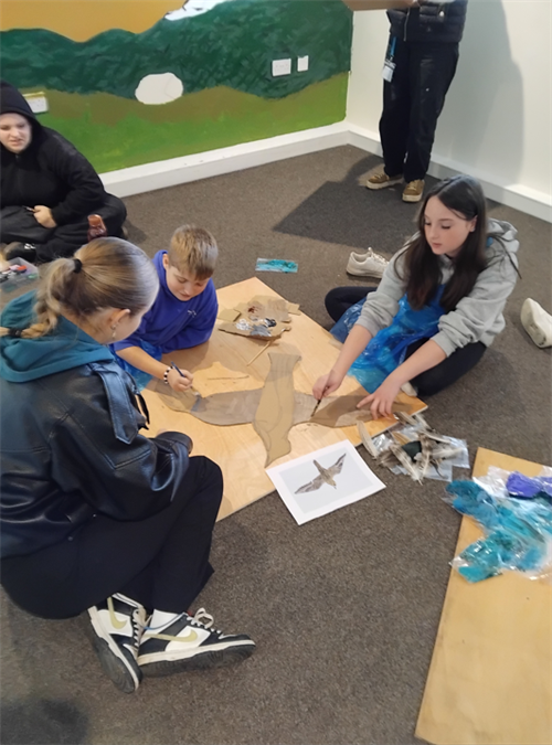 Young People Arts And Crafts